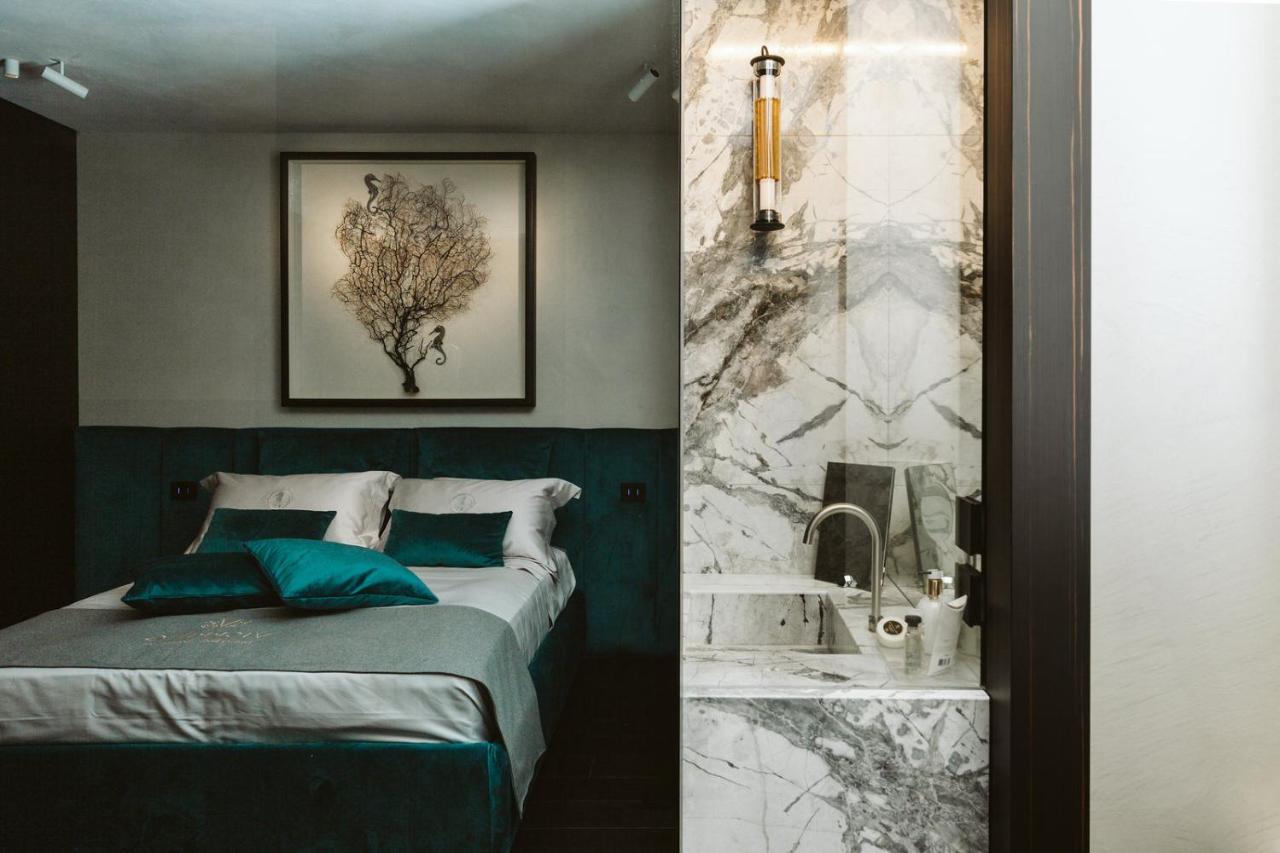 The Harbour - Luxury Living Bed & Breakfast Trani Exterior foto