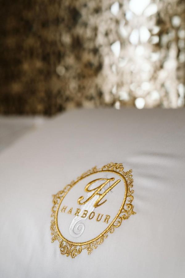 The Harbour - Luxury Living Bed & Breakfast Trani Exterior foto