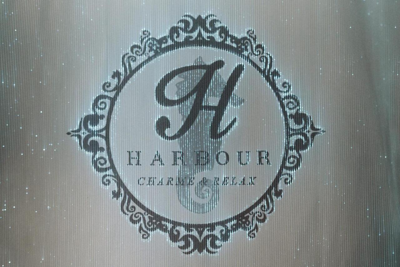 The Harbour - Luxury Living Bed & Breakfast Trani Exterior foto